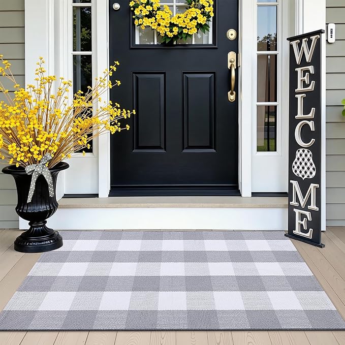 OLANLY Buffalo Plaid Rug 2'4" x 3'7" (27.5" x 43") – Grey and White Cotton Checkered Doormat, Washable Indoor Outdoor Rug for Layered Front Porch, Kitchen, Entryway Decor