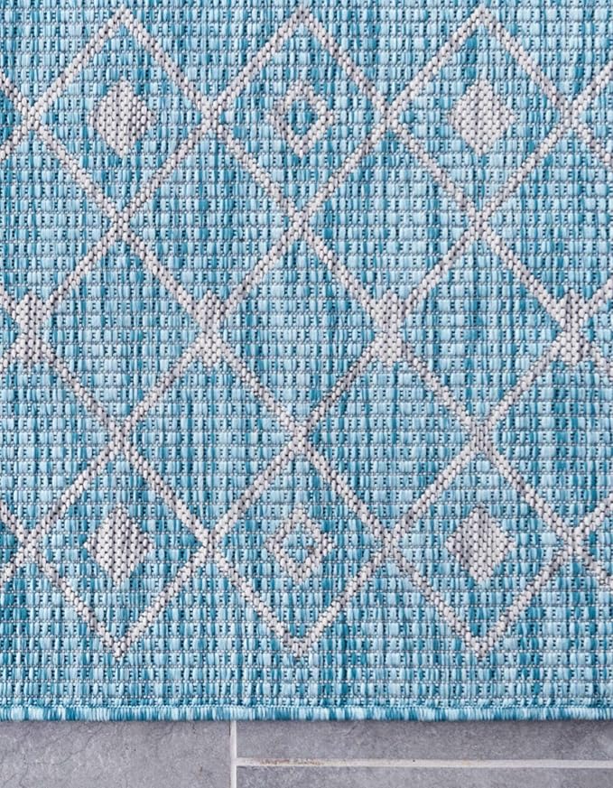 Unique Loom Outdoor Trellis Collection Area Rug - Tribal Trellis (5' 3" Square, Aqua/ Ivory)