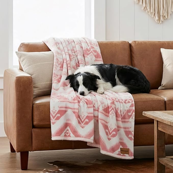 Wrangler - Fleece Throw Blanket for Couch 50x70, Ultra Soft Reversible Plush Blanket, Americana Decor, Western Style Throw for Sofa, Bed, Living Room (Jesse Pink)