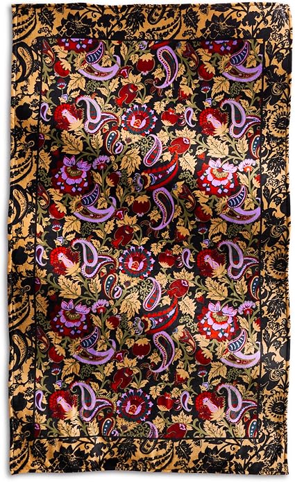 Vera Bradley Women's Fleece Throw Blanket – Soft Plush Blanket for Couch, Bedroom & Home Décor