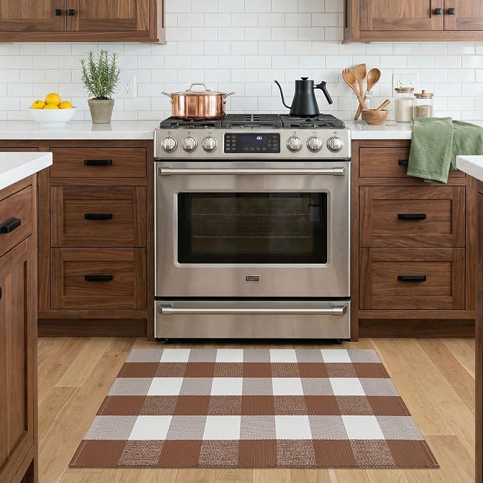 KOZYFLY Buffalo Plaid Area Rugs 2x3 Ft Brown and White Rug Washable Front Door Mat Woven Cotton Indoor Outdoor Rug for Front Porch Kitchen Entryway Patio Farmhouse Checkered Doormat