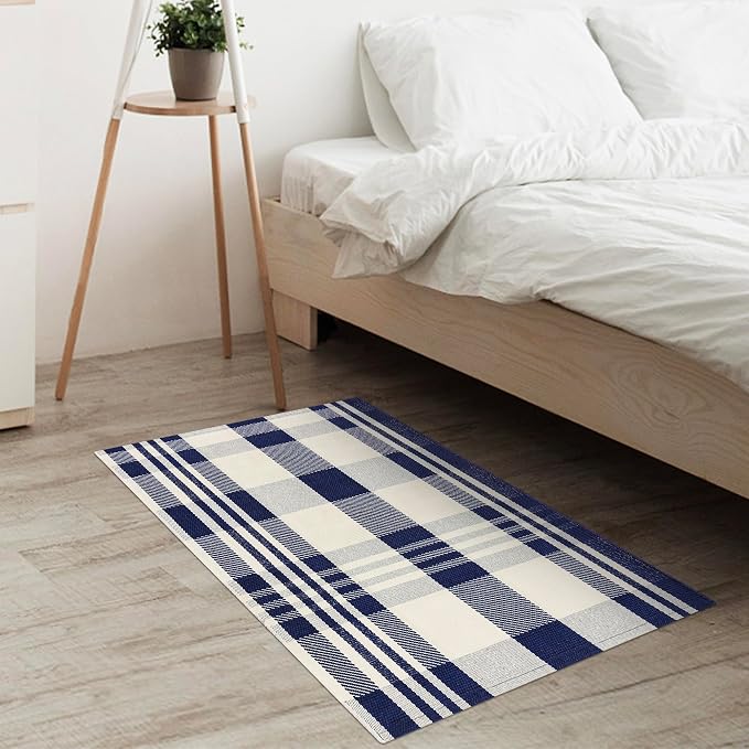 Buffalo Plaid Outdoor Rug 2x3 Navy and Off White Cotton Woven Area Rug Front Porch Mats Washable Indoor Outdoor Doormats Carpet for Entryway Farmhouse Decor