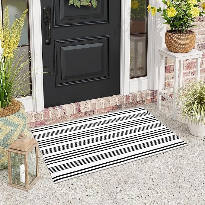 LEEVAN 2.3'X3.6' Black and White Striped Woven Reversible Outdoor Rug | Small Machine Washable Front Porch Rug, Cotton Entryway Door Mat, Indoor Layering Carpet for Farmhouse Bathroom Laundry