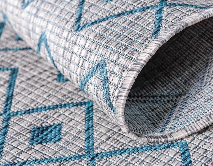 Unique Loom Outdoor Trellis Collection Area Rug - Tribal Trellis (4' 1" x 6' 1" Rectangle, Light Blue/ Ivory)