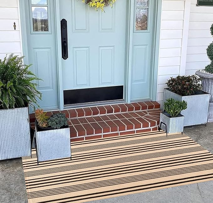Black and Tan Outdoor Rug 2'x4',Striped Front Porch Rug Machine Washable Front Door Mat Entryway Throw Rug for Front Porch Indoor Outdoor Doormat