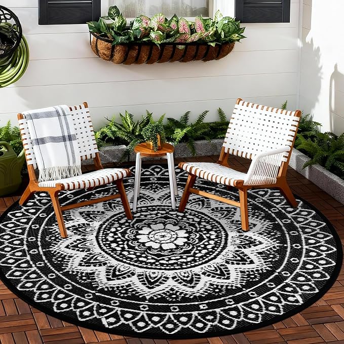 Round Outdoor Rugs for Patios, 6Ft Waterproof Reversible Plastic Straw Mat with Carry Bags, Boho Lightweight Outdoor Carpet Portable Round Floor Mat for Patio Camping Picnic Backyard RV,Black & White