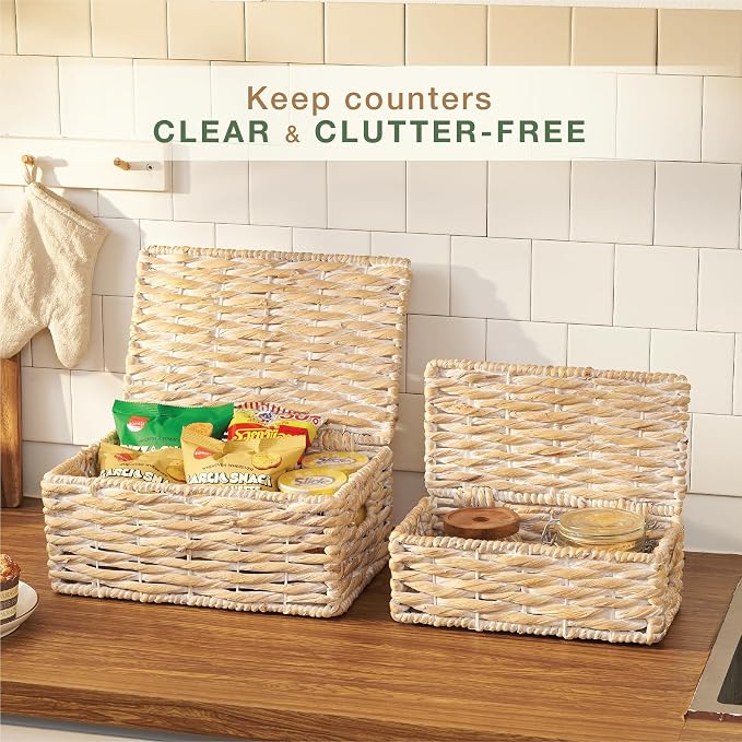 Set of 2 White Wicker Baskets with Lid