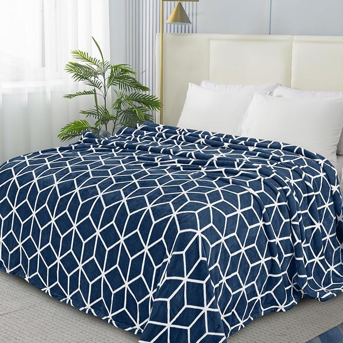 Elegant Comfort Luxury Velvety-Soft Coral Flannel Blanket Micro-Velour Ultra-Softness Fuzzy Plush, Full/Queen, Navy Blue
