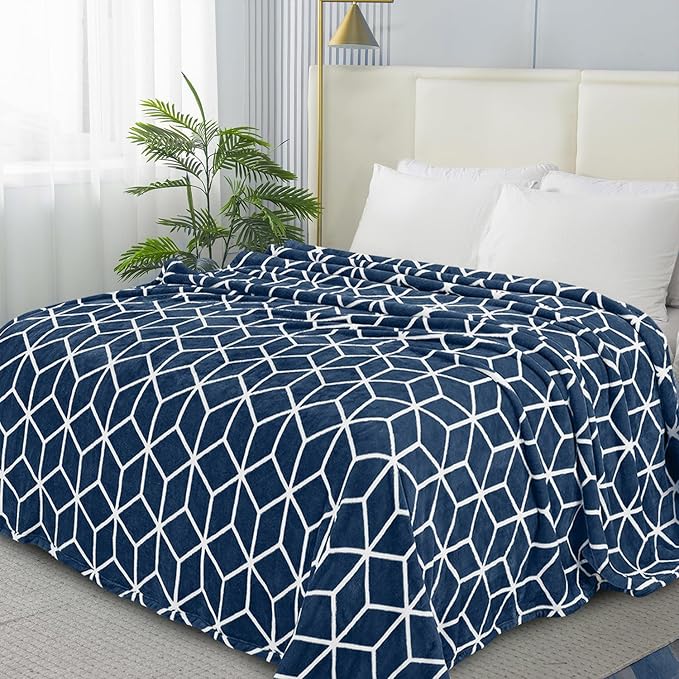 Elegant Comfort Luxury Velvety-Soft Coral Flannel Blanket Micro-Velour Ultra-Softness Fuzzy Plush, Twin/Twin XL, Navy Blue