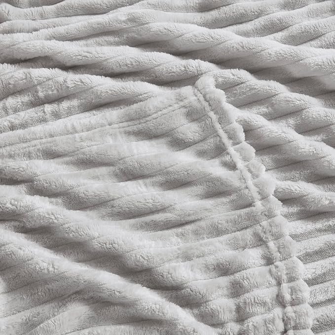 Nestl Light Grey Throw Blanket for Couch - Cozy Warm Fuzzy Blankets for Women, Plush Small Fleece Throws for Girls - Silver, 50 x 60 Inches