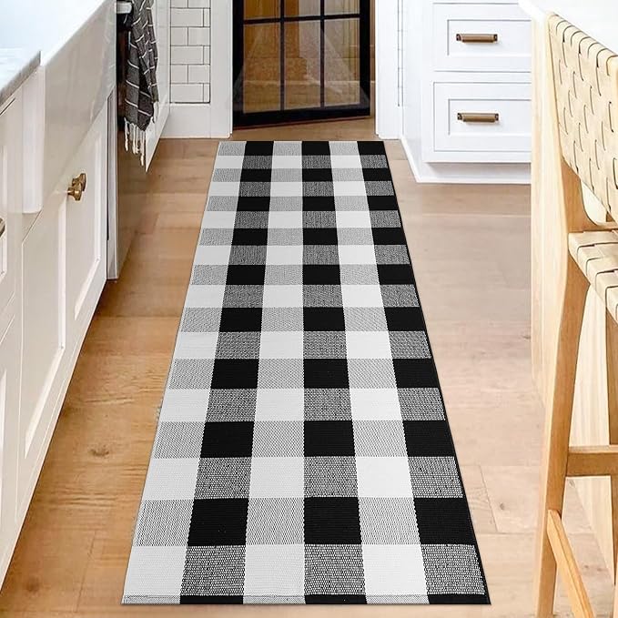 Buffalo Plaid Runner Rug 2x6 Feet Black and White Checkered Runner Rug Cotton Woven Farmhouse Floor Mat Washable Rugs for Hallway Kitchen Laundry Bedroom Living Room