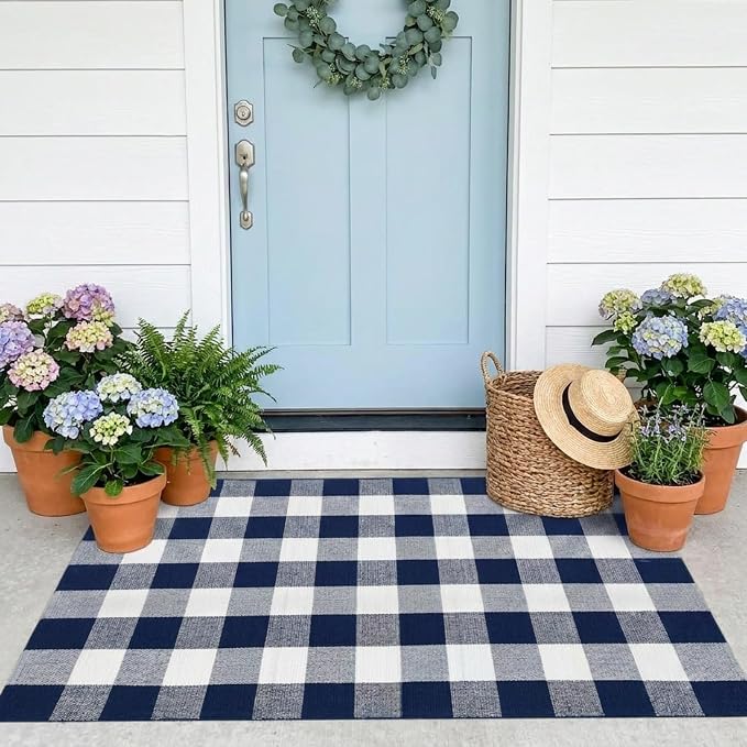 SEEKSEE Buffalo Plaid Outdoor Rug 3' x 5' Navy Blue and White Front Door Mat, Layering Rug for Porch, Washable Doormat, Front Porch Rug for Outdoor Entrance Entryway Patio Porch Decor