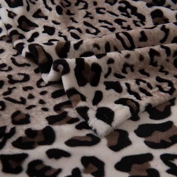 Elegant Comfort Luxury Velvety Feel Blanket, All-Season Lightweight Blanket, Ultra Plush, Soft, Cozy-Fuzzy Flannel Fleece for Couch, Sofa, Bed, Travel, Animal Print Design, Twin/Twin XL, Leopard