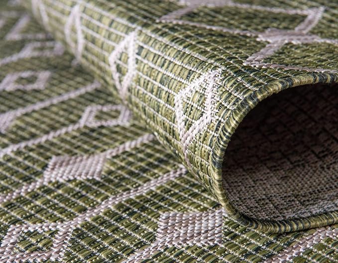 Unique Loom Outdoor Trellis Collection Area Rug - Tribal Trellis (7' 1" x 10' Rectangle, Green/ Natural)