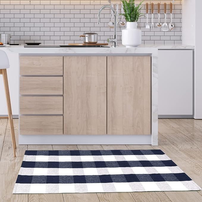 uxcell Buffalo Check Rug,Plaid Outdoor Rug,Layered Door Mat,Cotton Gingham Rugs,Floor Mat for Front Porch/Runner/Bedroom/Kitchen/Farmhouse 51"x24" Navy & White