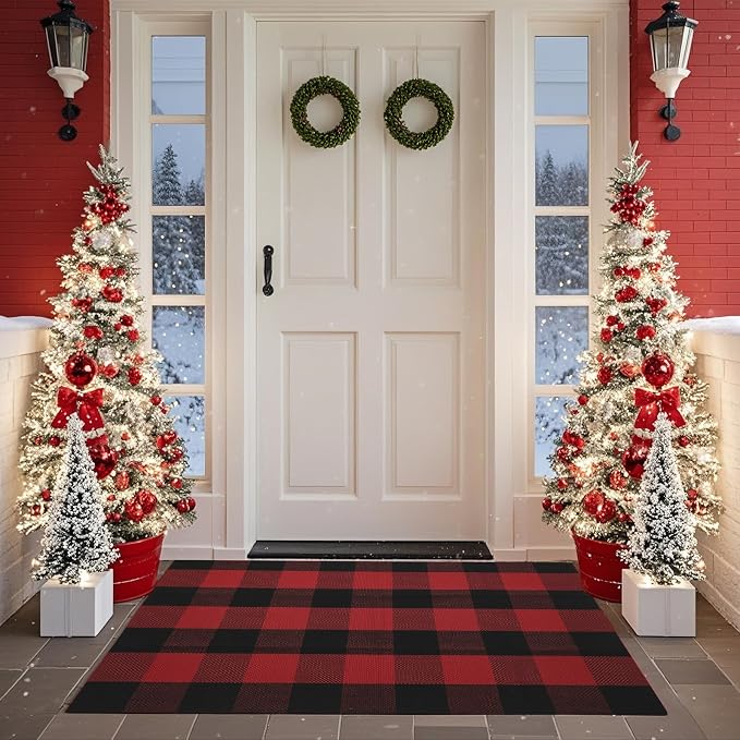 SEEKSEE Buffalo Plaid Outdoor Rug 27.5x43 Red and Black Front Door Mat, Layering Rug for Porch, Christmas Doormat, Front Porch Rug for Outdoor Entrance Entryway Patio Porch Winter Holiday Decor