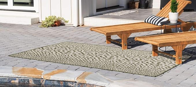 Unique Loom Outdoor Collection Area Rug - Cape Town (3' 3" x 5' 3" Rectangle, Green/ Ivory)