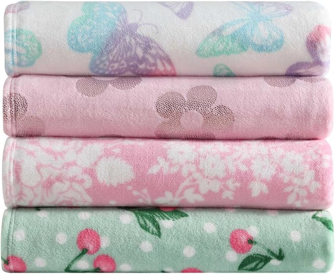 Betsey Johnson - Blanket, Buttery-Soft Throw Blanket for Couch or Bed, Boldly Plush & Oversized Bedding (Cottage Floral Pink, 50" x 70")