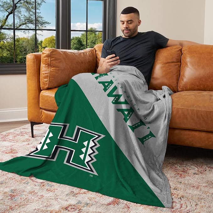 Northwest NCAA Silk Touch Throw Blanket, Ultra Soft Plush Polyester, Lightweight Warm Decorative Fan Gift, 46 x 60 in
