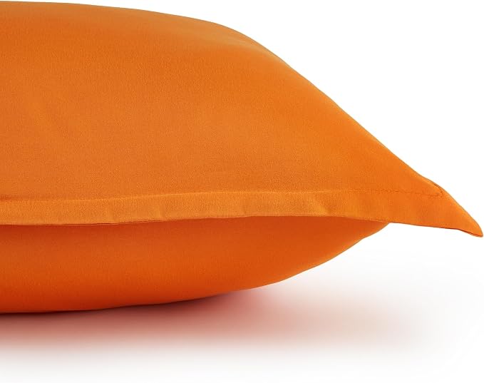 Amazon Basics 3-Piece Soft, All-Season Microfiber Kid's Comforter and Pillow Sham Set, Full/Queen, Bright Orange, Solid