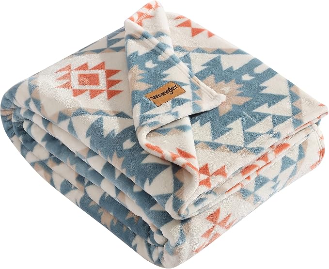 Wrangler - Twin Size Blanket, Super Soft & Reversible Plush Fleece Bedding, Throw Blanket for Couch or Bed (Dakota Blue)