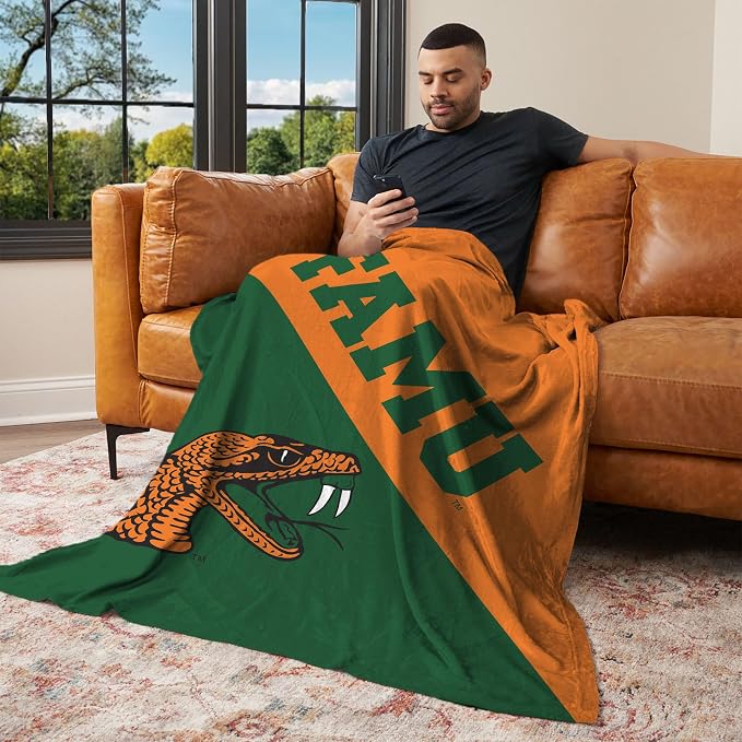 Northwest NCAA Silk Touch Throw Blanket, Ultra Soft Plush Polyester, Lightweight Warm Decorative Fan Gift, 46 x 60 in