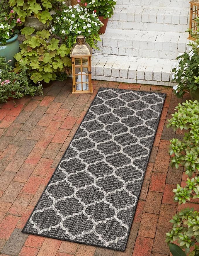 Unique Loom Outdoor Trellis Collection Area Rug (2' 7" x 10' Runner Black/Ivory)