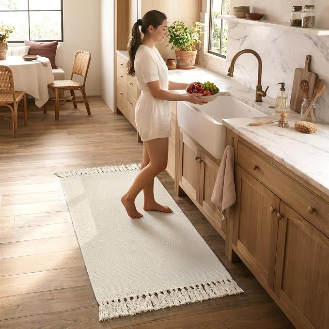 Collive 2' x 4.3' Indoor Outdoor Rug, Modern Farmhouse Kitchen Runner Rugs Hand-Woven Bathroom Rugs, Boho Washable Entry Carpet White Reversible Front Door Mats for Laundry Bedroom Porch Decor