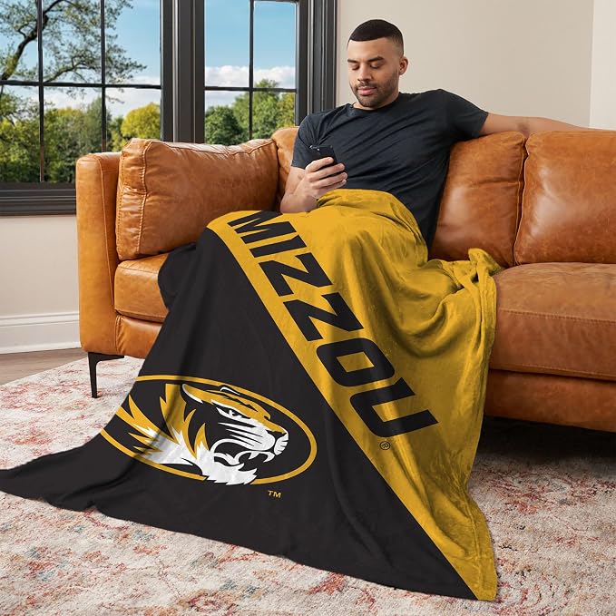 Northwest NCAA Silk Touch Throw Blanket, Ultra Soft Plush Polyester, Lightweight Warm Decorative Fan Gift, 46 x 60 in