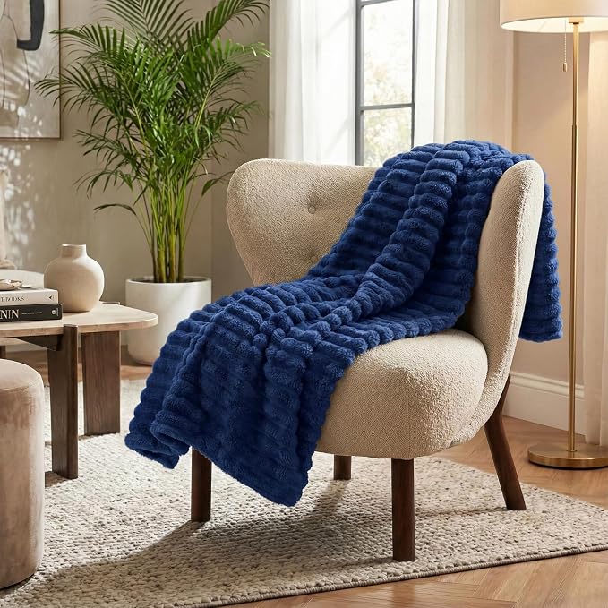 Americanflat 50x60 Faux Fur Throw Blanket - Soft and Breathable Throw Blanket for Couch, Bed, Chair - Blue Faux Fur Blankets Perfect for Home, Bedroom, or Outdoor Use