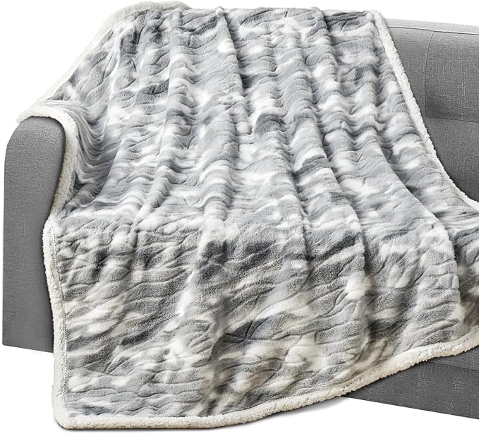 Elegant Comfort Throw Blanket, Reversible Sherpa Flannel, Ultra-Soft, Fuzzy, Cozy and Plush- All Season Lightweight Decorative Throw, 50 x 60 inches, Alaska Sherpa Throw, Gray