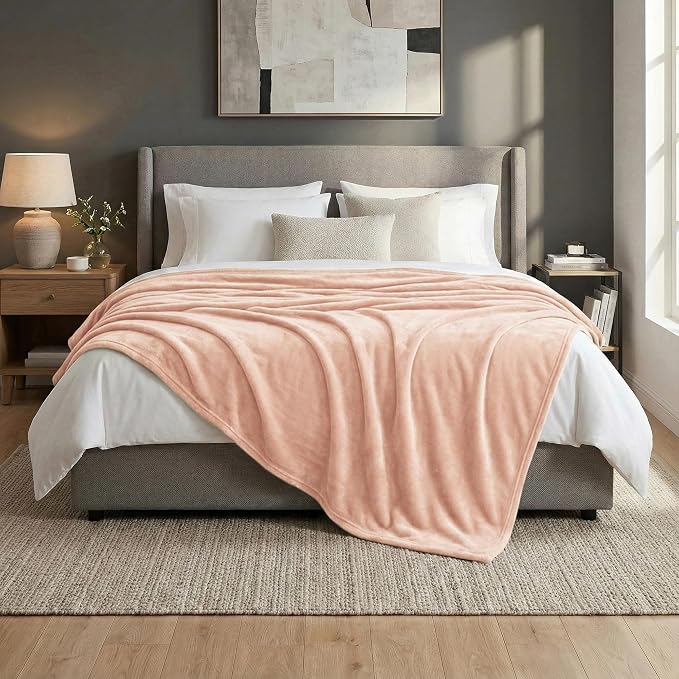 Americanflat 90x90 Fleece Throw Blanket - Soft and Breathable Throw Blanket for Couch, Bed, Chair - Oversized Fleece Blankets Perfect for Home, Bedroom, or Outdoor Use - Pink