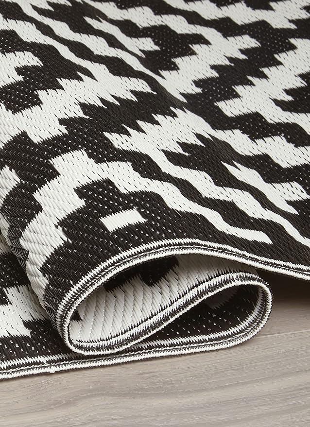 FH Home Outdoor Camping Rug - Waterproof, Fade Resistant, Reversible - Premium Recycled Plastic - Geometric - Picnic, Patio, Deck, Sunroom, RV - Aztec - Black & White - 4 x 6 ft Foldable