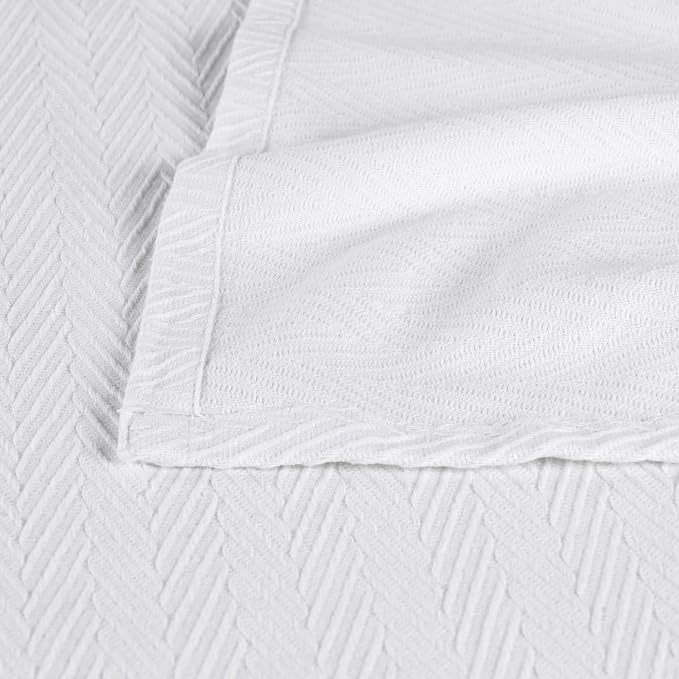 Superior Metro All-Season Cotton Blanket, Woven Blanket for Couch, Bed, Bedding, Farmhouse, Home Essentials, Cute and Cozy Bohemian Blankets, Herringbone Weave, Full/Queen, White