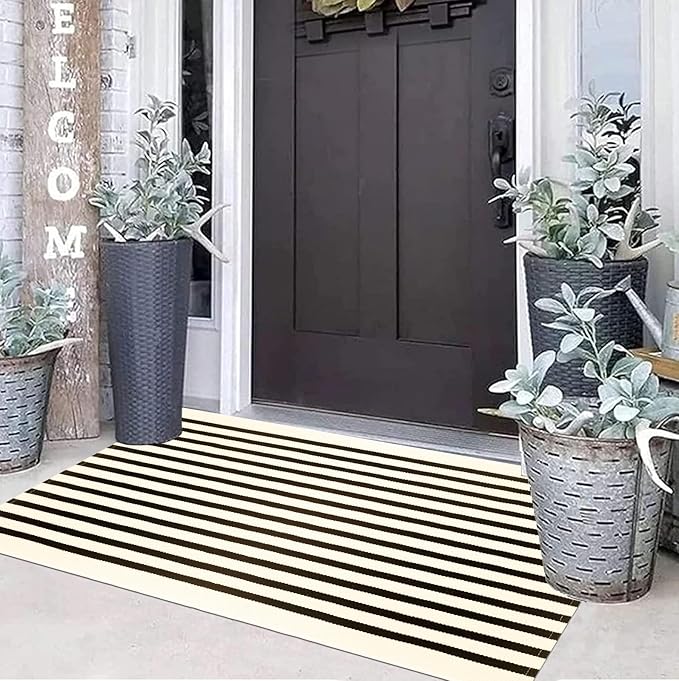 Black and Beige Outdoor Rug 2'x4.3',Striped Front Porch Rug Machine Washable Front Door Mat Entryway Throw Rug for Front Porch Indoor Outdoor Doormat
