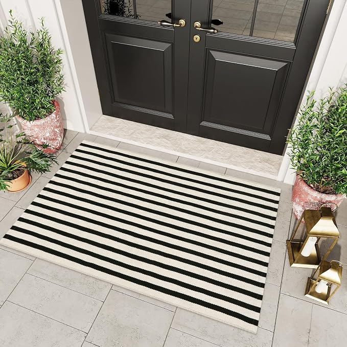 OJIA Outdoor Rug 3'x5' Front Door Mat Outdside Entrance Front Porch Decor | Machine Washable Rugs Cotton Woven Striped Entryway Rugs Indoor Door Mat Black and Cream White Area Rug for Porch/Backyard