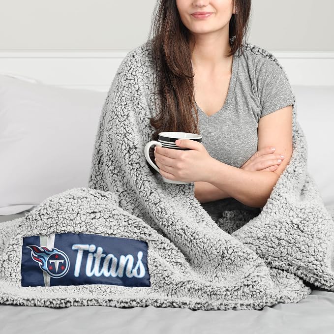 FOCO NFL Team Color Big Logo Cloud Sherpa Blanket 60" x 70"