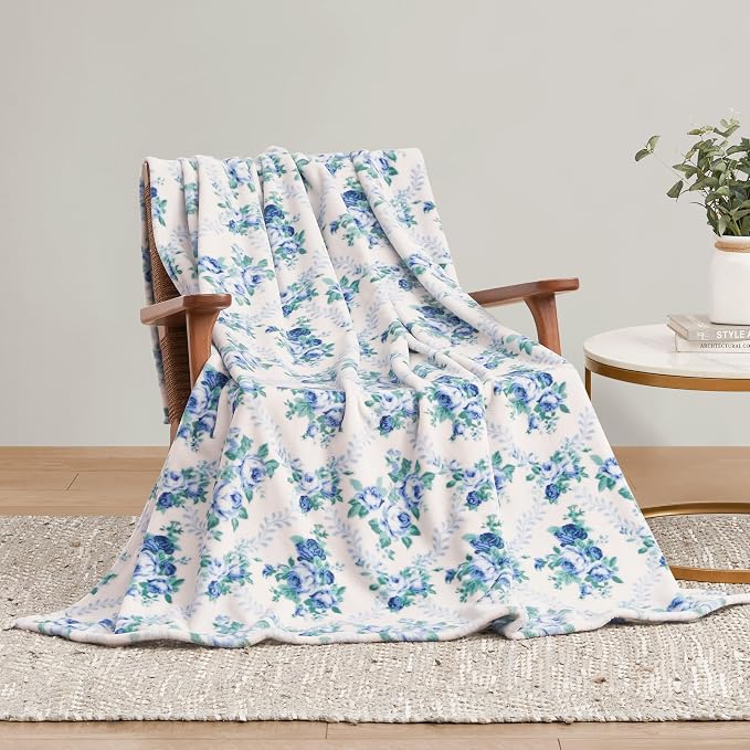 Jessica Simpson Oversized 60"X70" Plush Throw Blanket, Braelyn Blue Roses