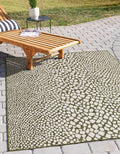 Unique Loom Jill Zarin Outdoor Collection Area Rug - Cape Town (7' 1" x 10' Rectangle, Green/ Ivory)