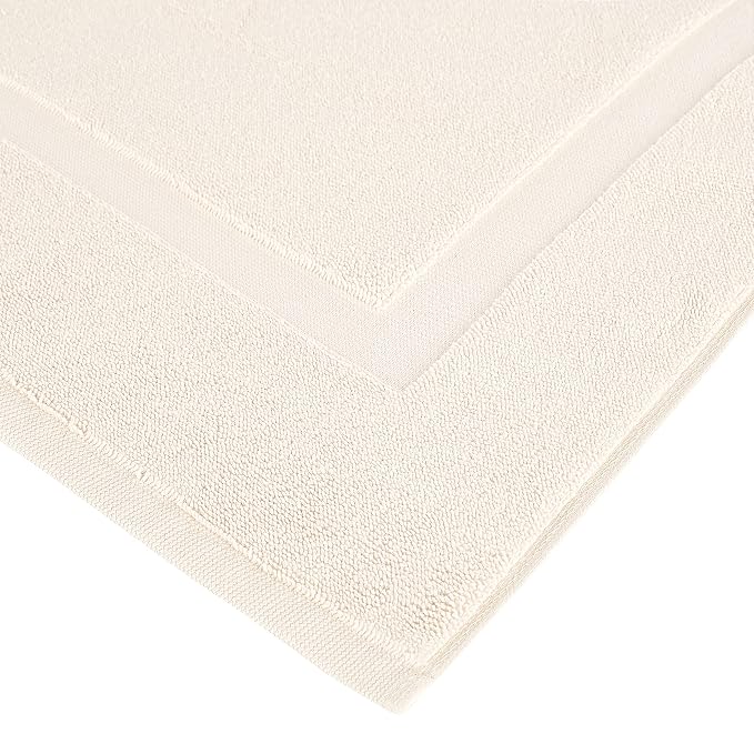 Amazon Basics Banded Bathroom Bath Rug Mat, Machine Washable, Super Absorbent, 100% Cotton, 20" W x 31" L, Cream (Pack of 2)