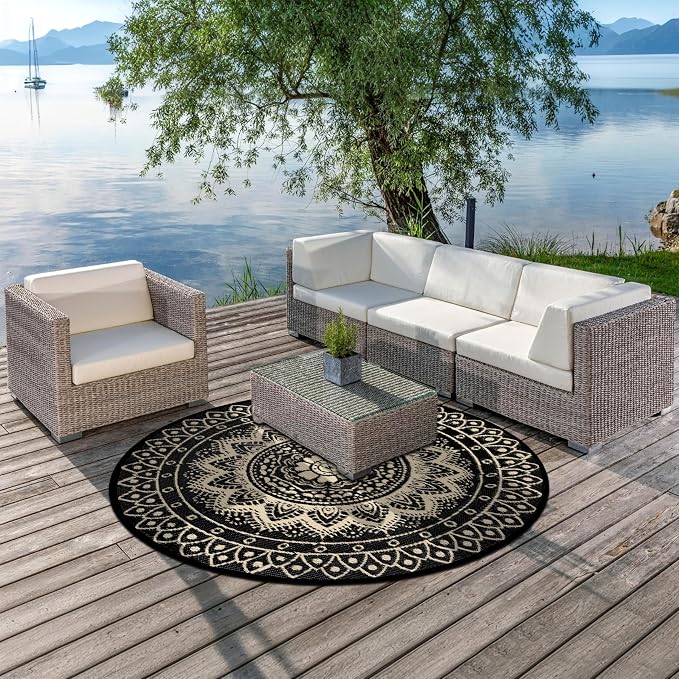 Round Outdoor Rugs for Patios, 5Ft Waterproof Reversible Plastic Straw Mat with Carry Bags, Boho Lightweight Outdoor Carpet Portable Round Floor Mat for Patio Camping Picnic Backyard RV,Black Camel