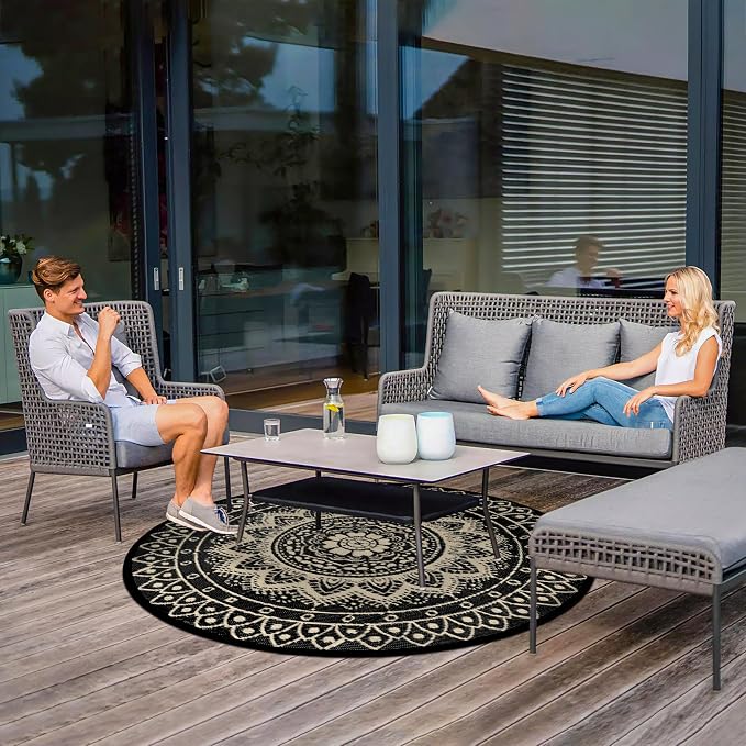 Round Outdoor Rugs for Patios, 5Ft Waterproof Reversible Plastic Straw Mat with Carry Bags, Boho Lightweight Outdoor Carpet Portable Round Floor Mat for Patio Camping Picnic Backyard RV,Black Camel