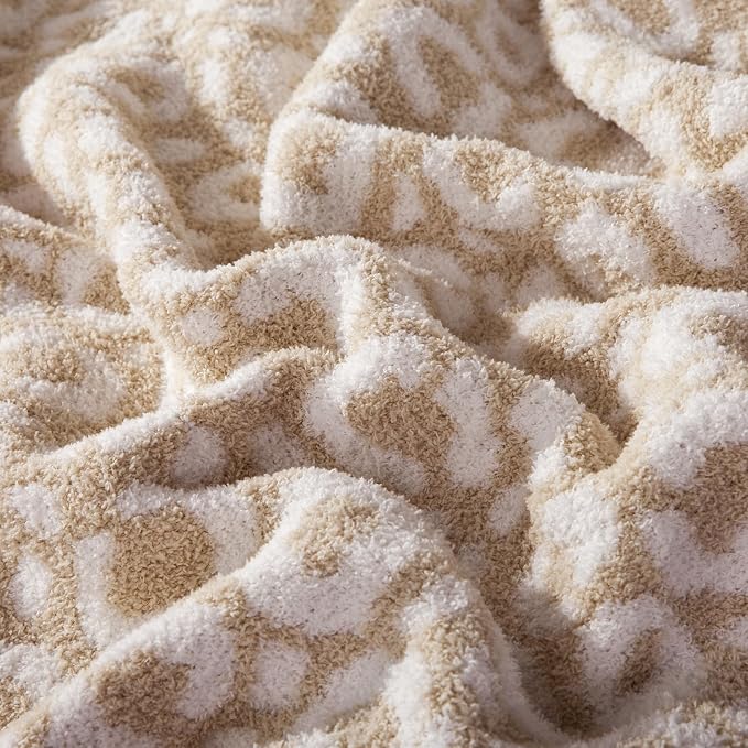 Elegant Comfort Leopard Throw Blanket, Beige Super Soft Cozy Fluffy Warm Throw Blankets for Couch, Sofa, Chair, Bed, Camping, Picnic, Travel Lightweight Bed Blanket (50" x 70")
