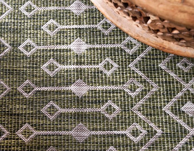 Unique Loom Outdoor Trellis Collection Area Rug - Tribal Trellis (9' x 12' Rectangle, Green/ Natural)