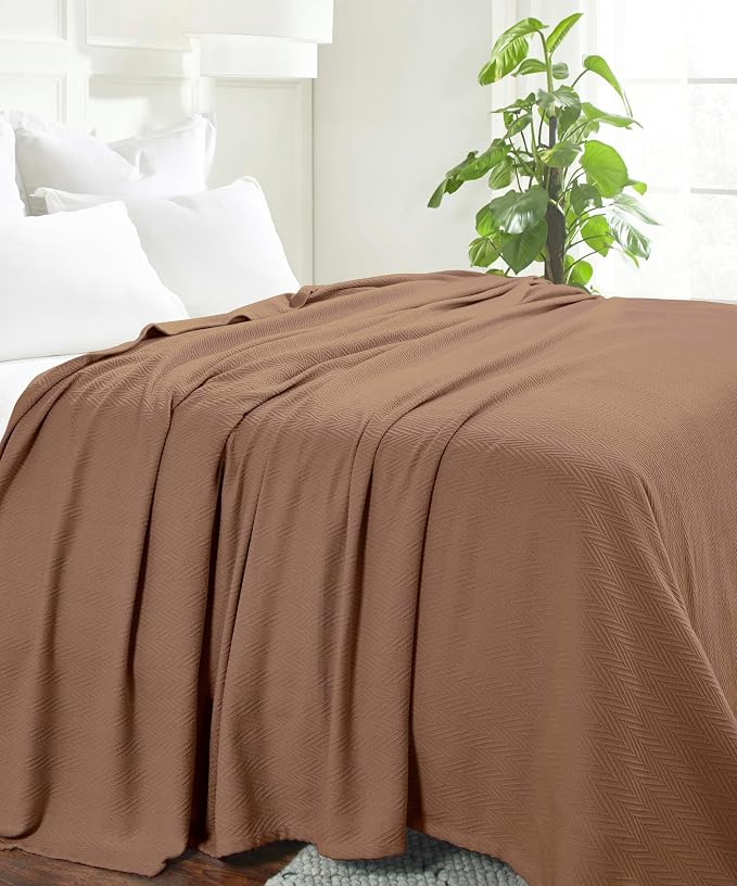 Superior Metro All-Season Cotton Blanket, Woven Blanket for Couch, Bed, Bedding, Farmhouse, Home Essentials, Cute and Cozy Bohemian Blankets, Herringbone Weave, King, Taupe