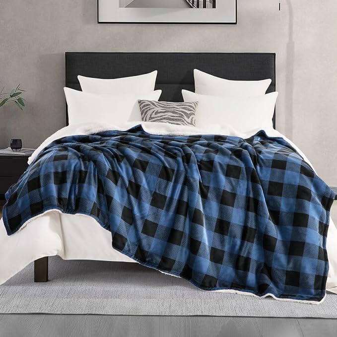 Elegant Comfort Ultra Soft Reversible Buffalo Plaid Flannel Sherpa Blanket - Cozy Silky Checkered Fleece Throw for Couch, Bed - Plush Fuzzy Warm Winter Blanket for Gift, Twin XL, Blue