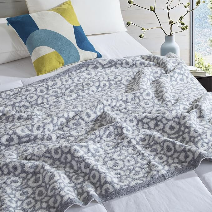 Elegant Comfort Leopard Throw Blanket, Gray Super Soft Cozy Fluffy Warm Throw Blankets for Couch, Sofa, Chair, Bed, Camping, Picnic, Travel Lightweight Bed Blanket (50" x 70")
