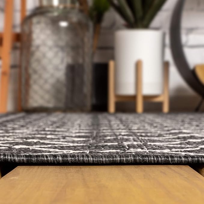 JONATHAN Y Moroccan Geometric Indoor Outdoor Square Area Rug 6X6 Black/Gray, Ourika Textured Weave for Backyard, Patio, Porch, Easy-Cleaning, High Traffic, Pet-Friendly, Non-Shedding (SMB108F-6SQ)
