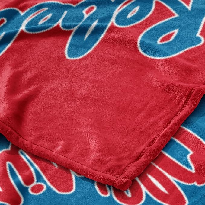 Northwest NCAA Silk Touch Throw Blanket, Ultra Soft Plush Polyester, Lightweight Warm Decorative Fan Gift, 46 x 60 in