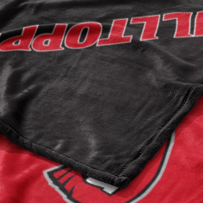 Northwest NCAA Silk Touch Throw Blanket, Ultra Soft Plush Polyester, Lightweight Warm Decorative Fan Gift, 46 x 60 in